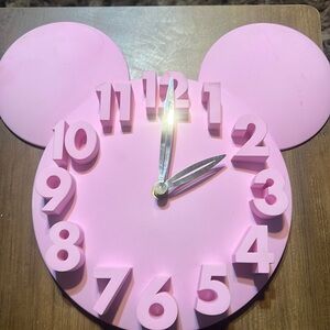 Minni mouse pink 3d wall clock